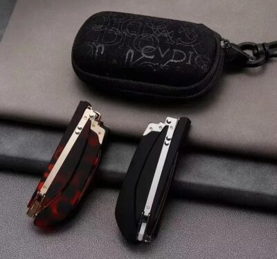 Mini Pocket Reading Glasses Golden Color - Image 2